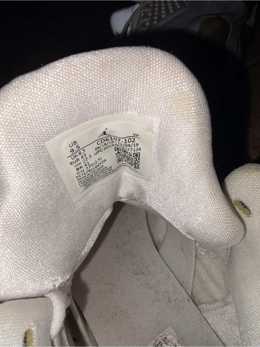 Jordan White High-Top Sneakers with Black Jumpman - Picture 3 of 5
